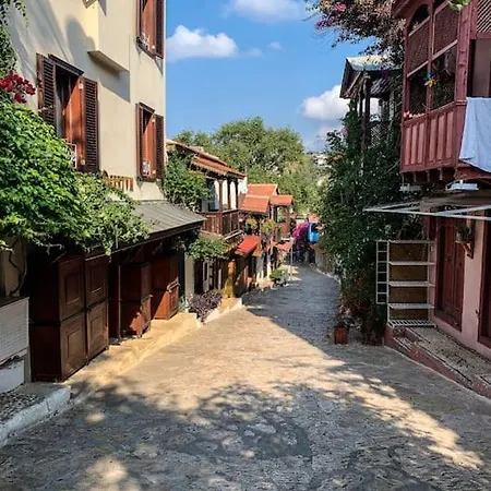 Uzun Carsi Mira Loft Apartment *